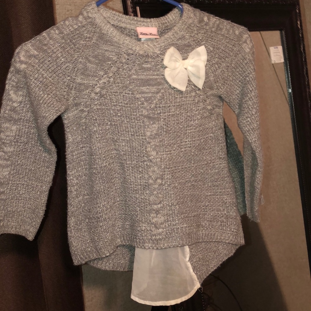 Girls sweater